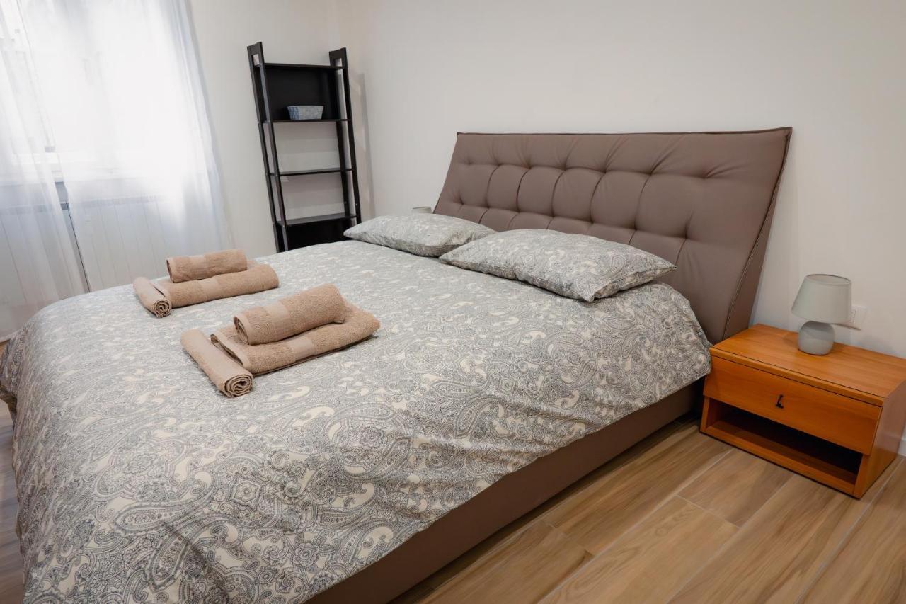 Centro Storico Moderno Trilocale Con Balcone Apartman Trieszt Kültér fotó